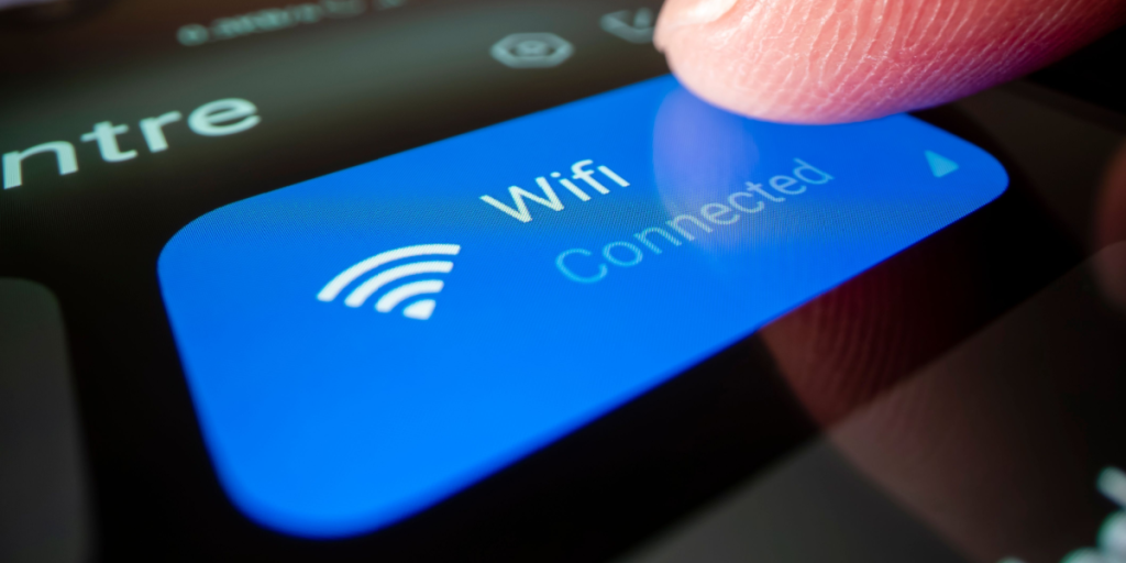 Du risikerer mere, end du vinder: Derfor skal du altid slukke wifi på din telefon, inden du går hjemmefra