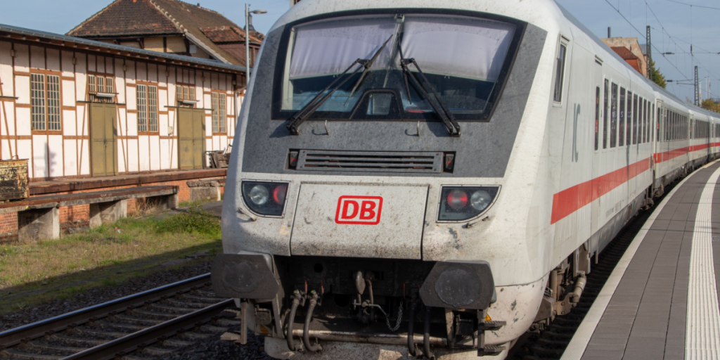 Farvel til stikkontakter og internet – DSB indsætter gamle togvogne til sommer