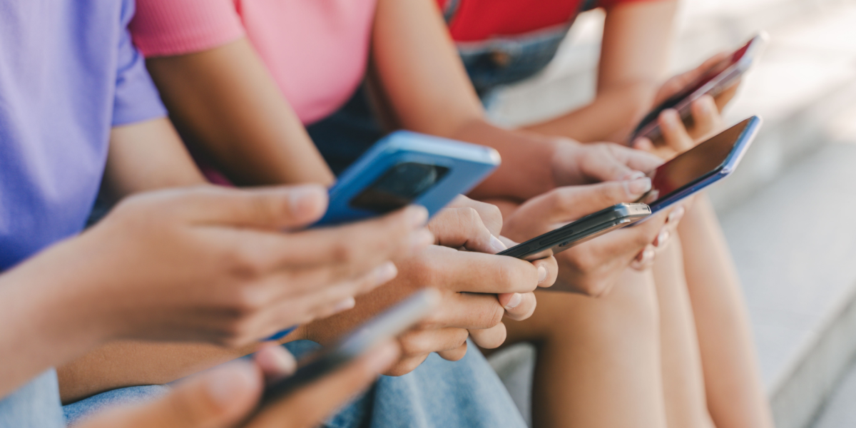 Unge og smartphones: Ny forskning giver anledning til bekymring