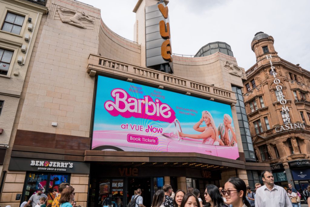 Kærestepar skulle se Barbie: Så aflyste hun daten, da han afslog at gøre dette
