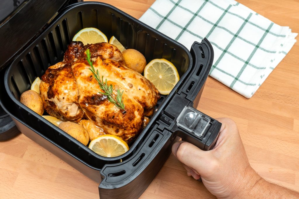Mange glemmer det: Husk altid at rengøre dette rum i din airfryer