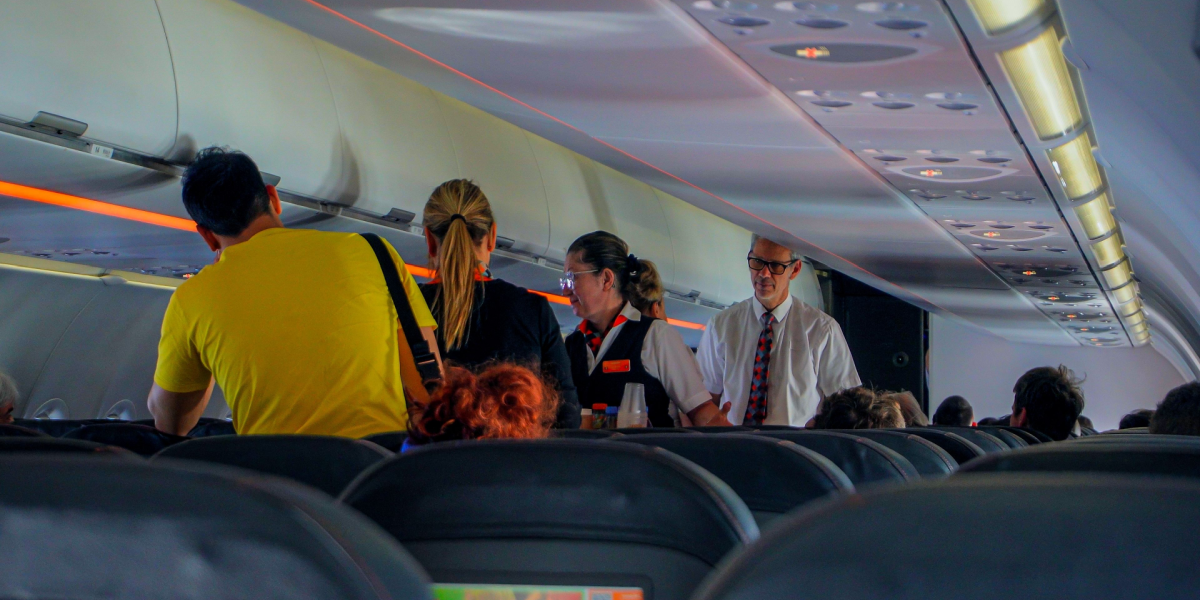 Flyselskab opdaterer regler: Nu kan tatoveringer og bestemt tøj koste dig boarding