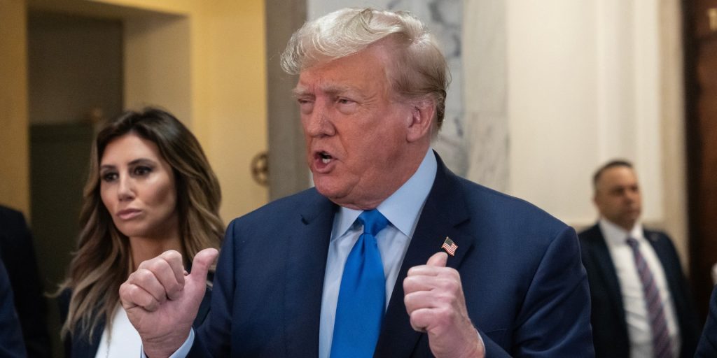 “Vi er på mange måder et kommunistisk land” – Trump sammenligner sig selv med russisk oppositionsleder