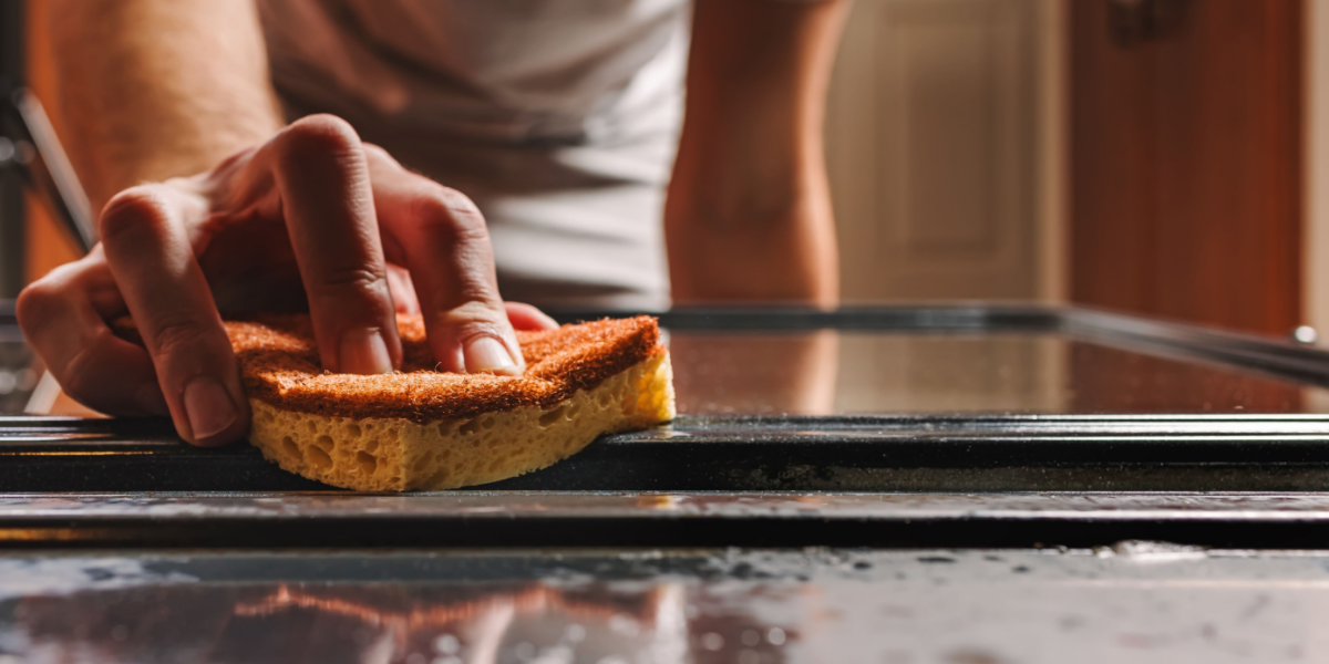 5 tips til at gøre ovnen skinnende ren