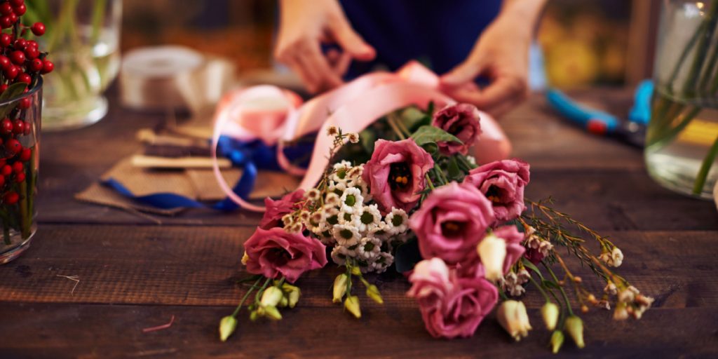 Blomsterhandler forklarer: Sådan får du buketten til at holde hele ugen