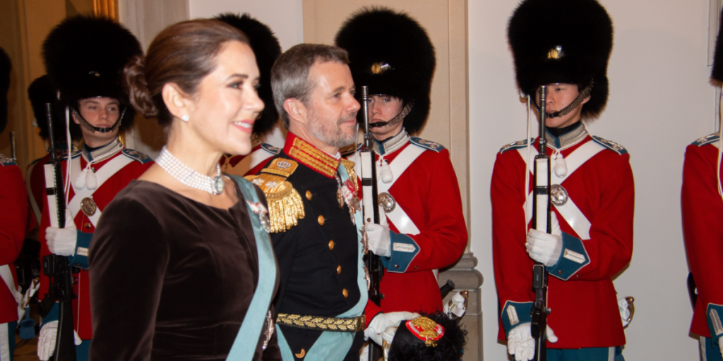 Masser af ros til Frederik og Mary for Sverige-turen: Men dette møder de hård kritik for