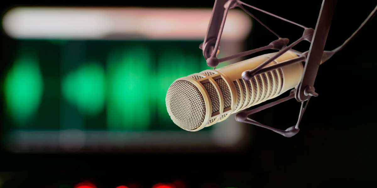 Ny True Crime-podcast: Krimijournalister dykker ned i lokale drabssager i Danmark