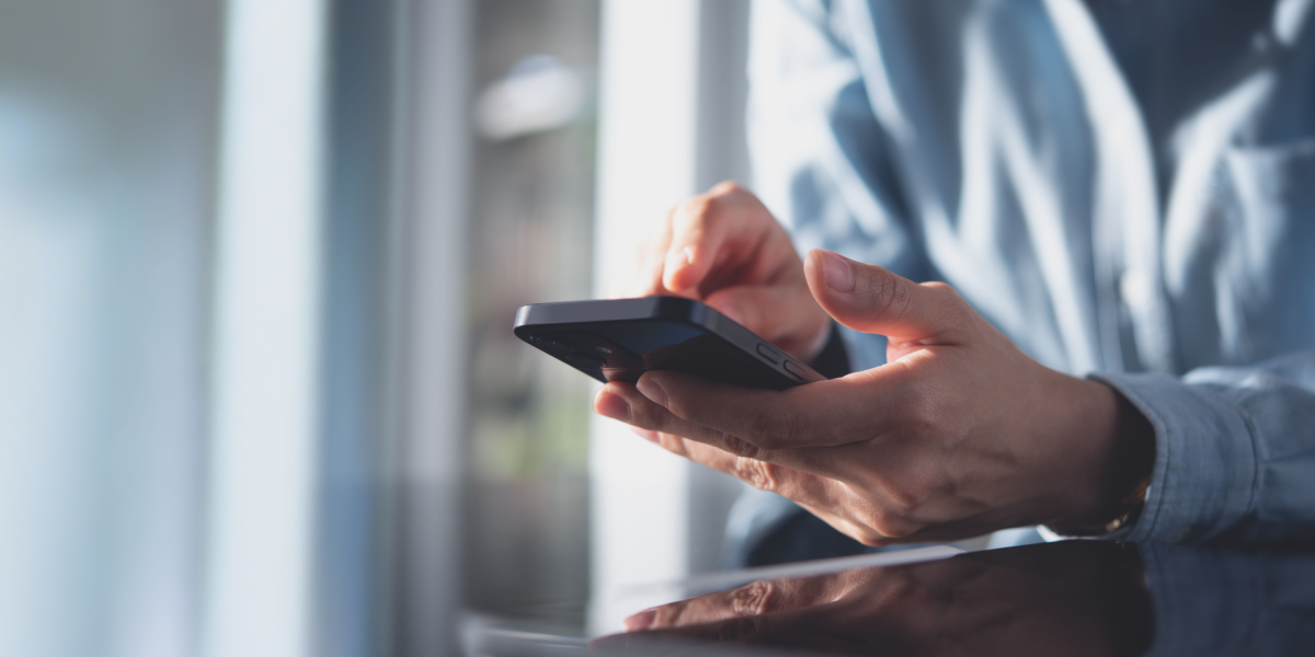 Hvordan din sms-stil afslører din alder