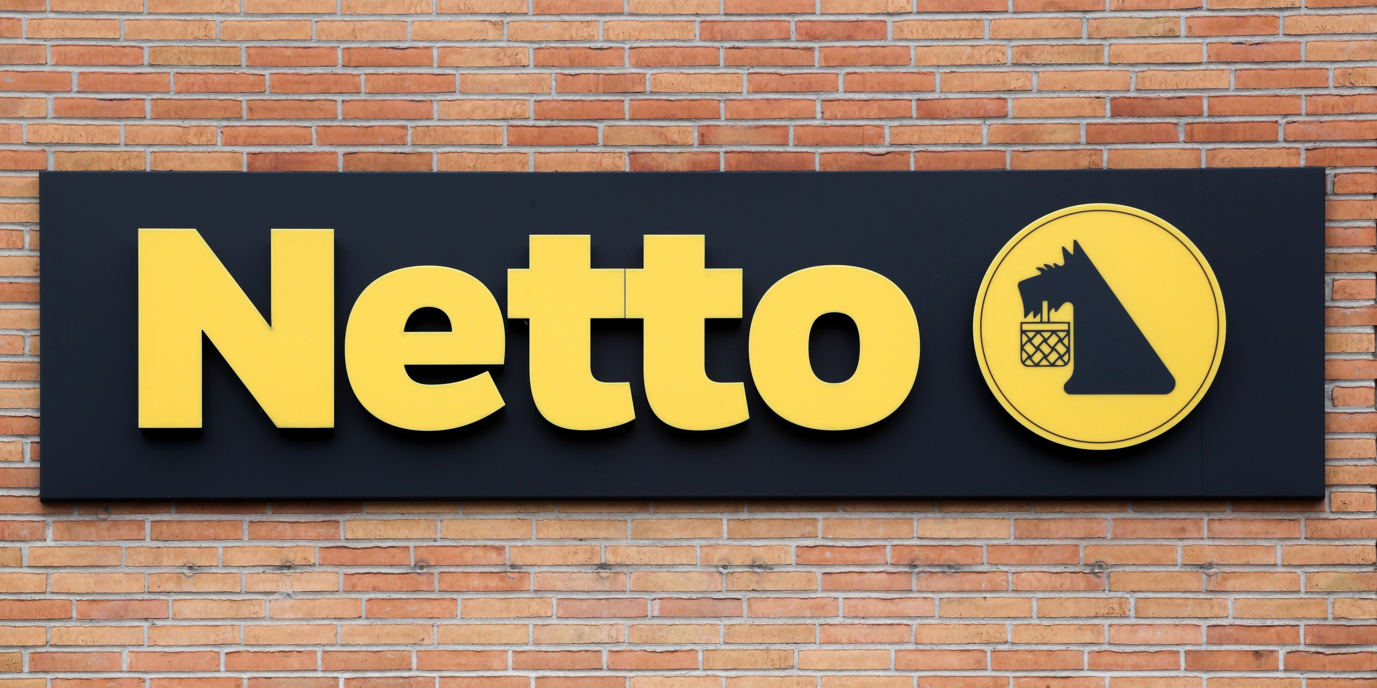 Uenige om priserne: Føtex, Bilka og Netto fjerne Arla-produkter fra hylderne