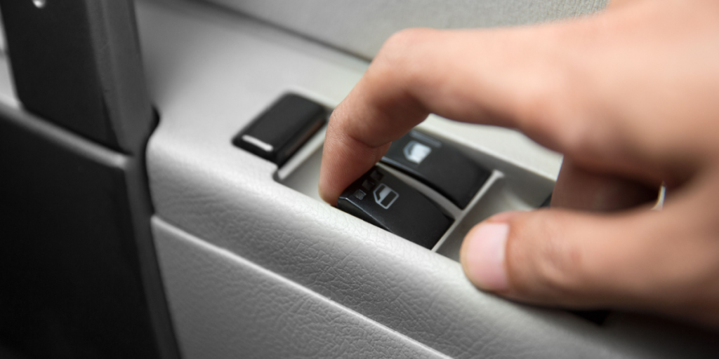 Mekaniker deler 20-sekunders tip: Sådan fikser du de elektriske ruder i din bil