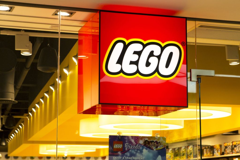 Lego får ros i udlandet: En stærk påmindelse om ligestilling