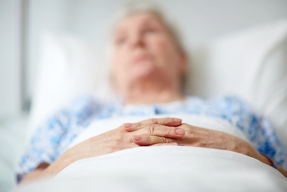 Pensionist irriteret over støjen fra medpatients respirator: Gjorde noget helt forfærdeligt