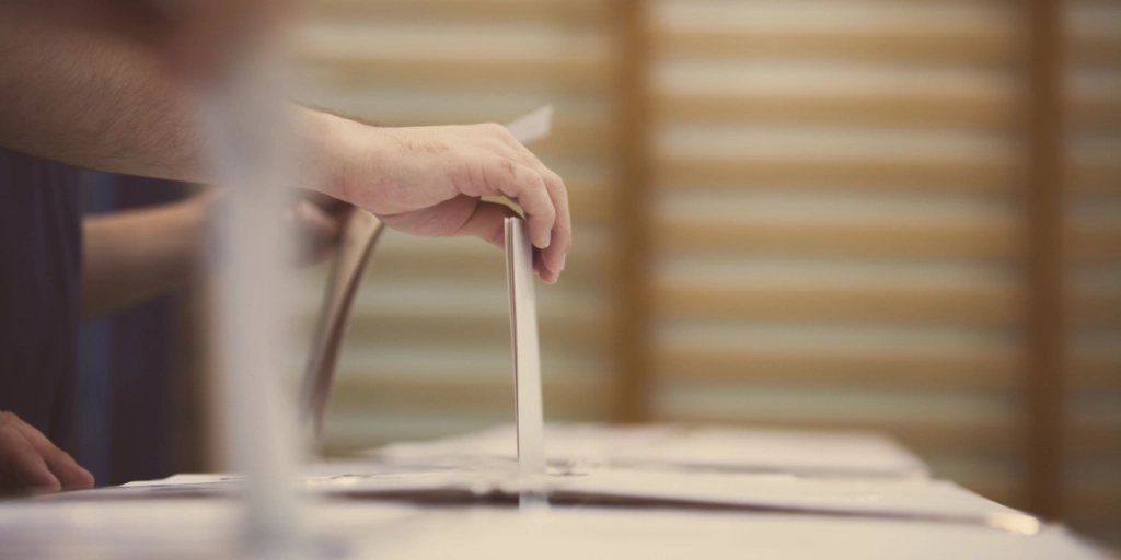 Oppositionspolitiker vil have valg: Regeringen har mistet sit flertal
