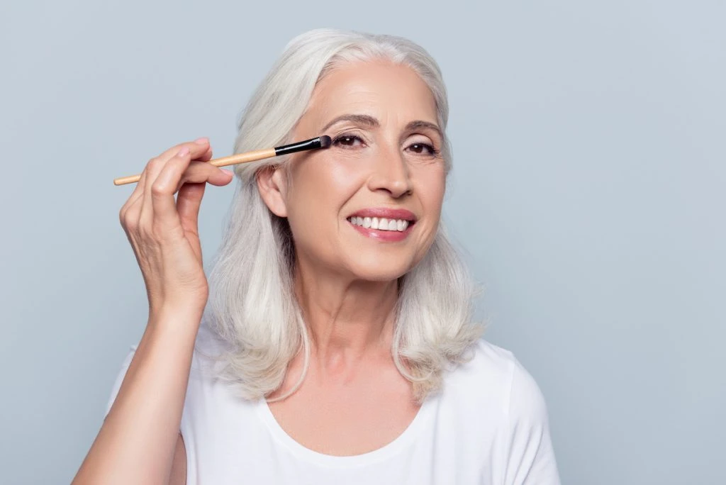 Makeup-artist deler ‘revolutionerende’ eyeliner-tip til kvinder over 50