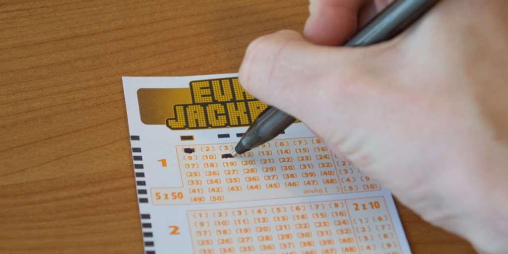 Ung dansker i tårer – vandt formue i Eurojackpot