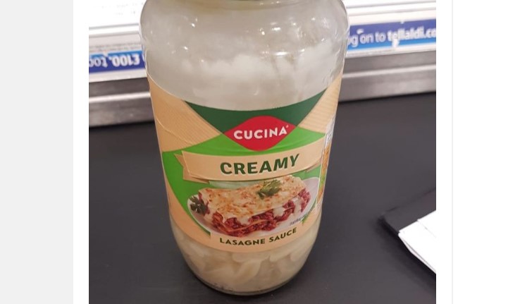 Muslimsk kvinde raser på Aldi: Tror der er bacon i vegetarisk sovs