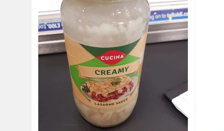 Muslimsk kvinde raser på Aldi: Tror der er bacon i vegetarisk sovs