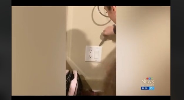 Skulle på hyggelig tøsetur: Veninde-gruppe finder skjult kamera i badet