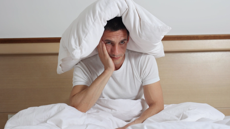 Der er faktisk en rigtig position: Sådan skal du ligge, når du sover