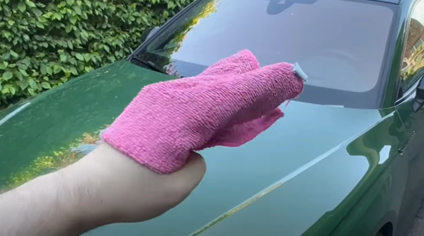 Kender du “kobra-metoden”? Den er guld værd til rengøring af bilen