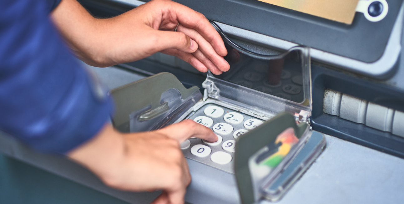 Hæv aldrig penge, hvis du bemærker dette i en hæveautomat