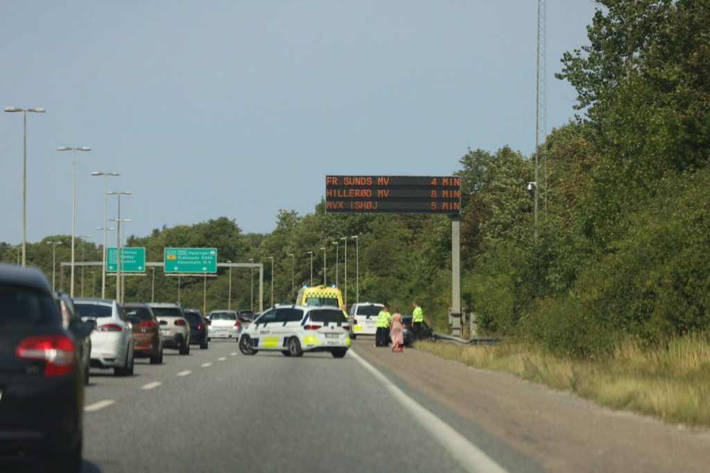 Uheld på motorvejen: Politiet eftersøger bil