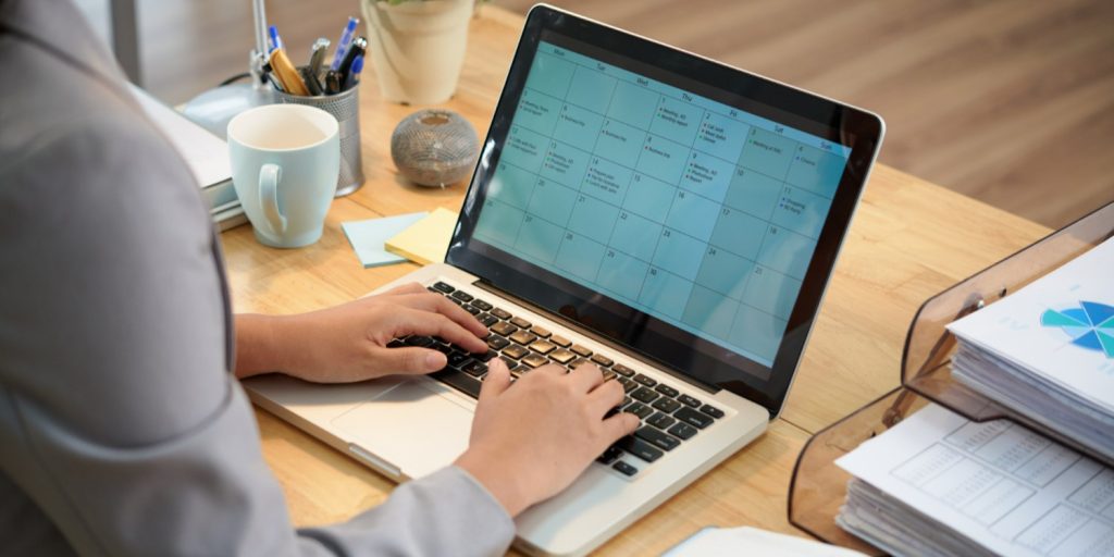 Tjek din kalender: Nu går svindlerne efter den